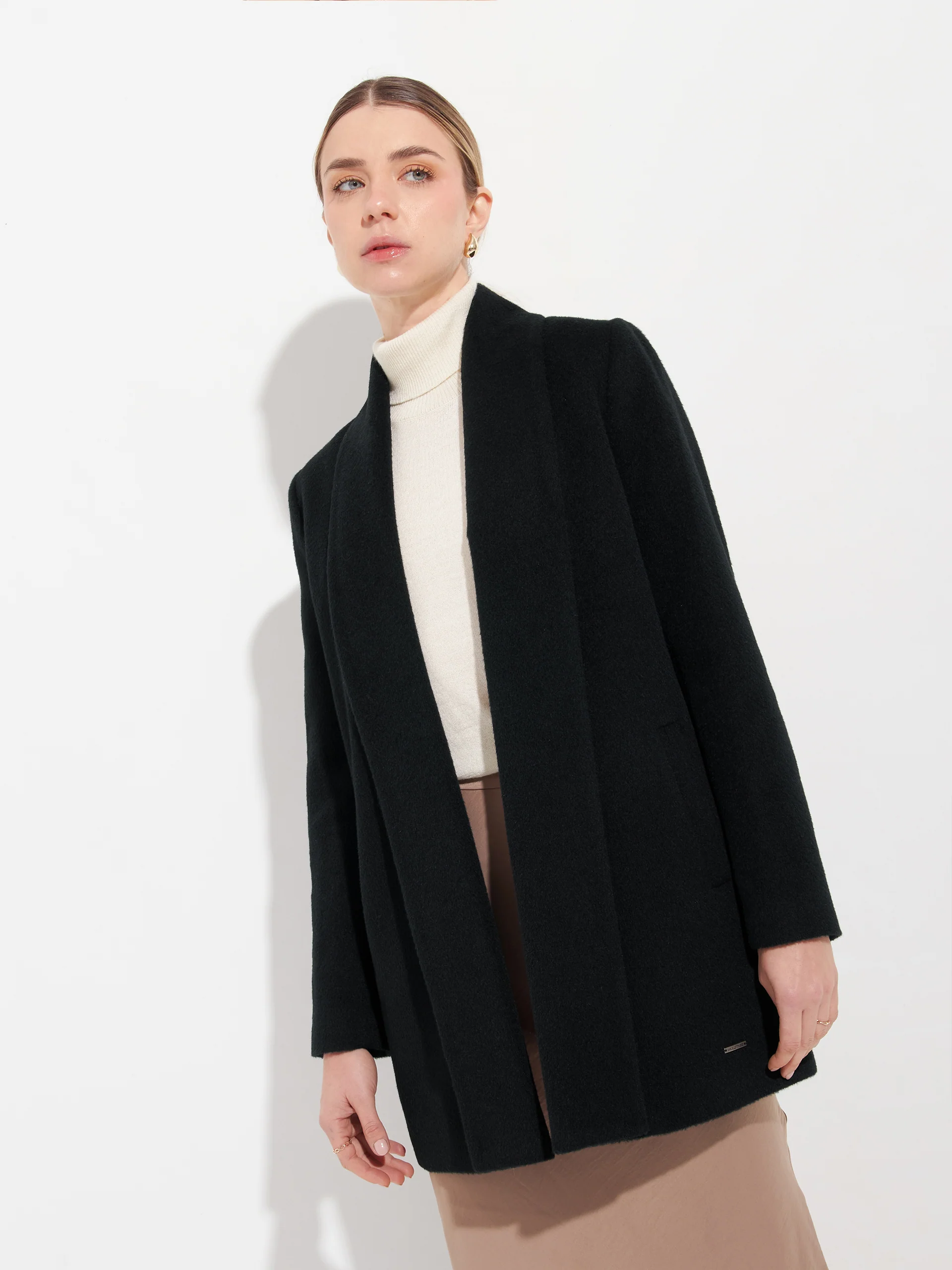 Short Swing Coat Baby Alpaca Color Black - Image 2
