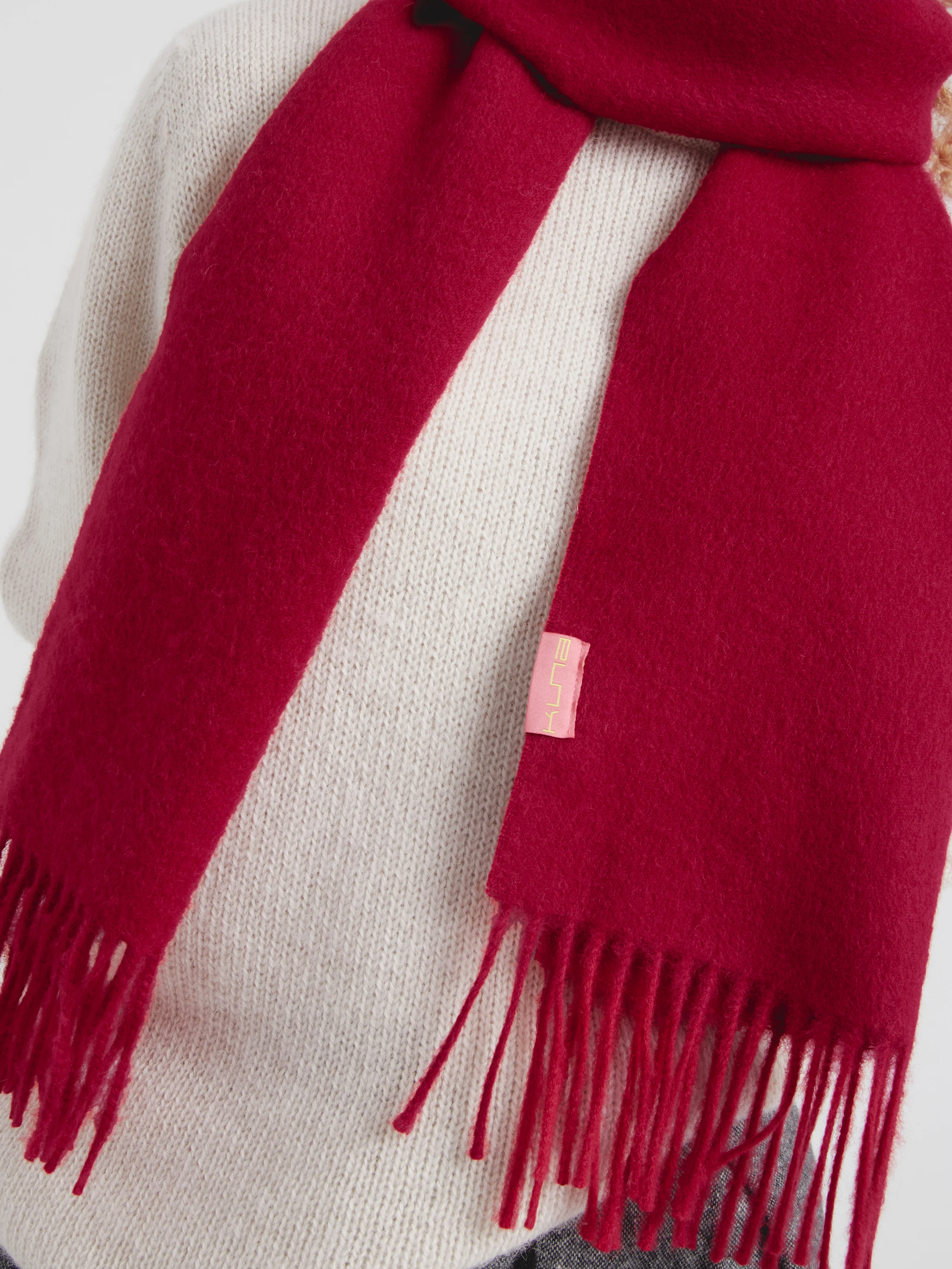 Adrian Scarf Baby Alpaca Color Red - Image 3