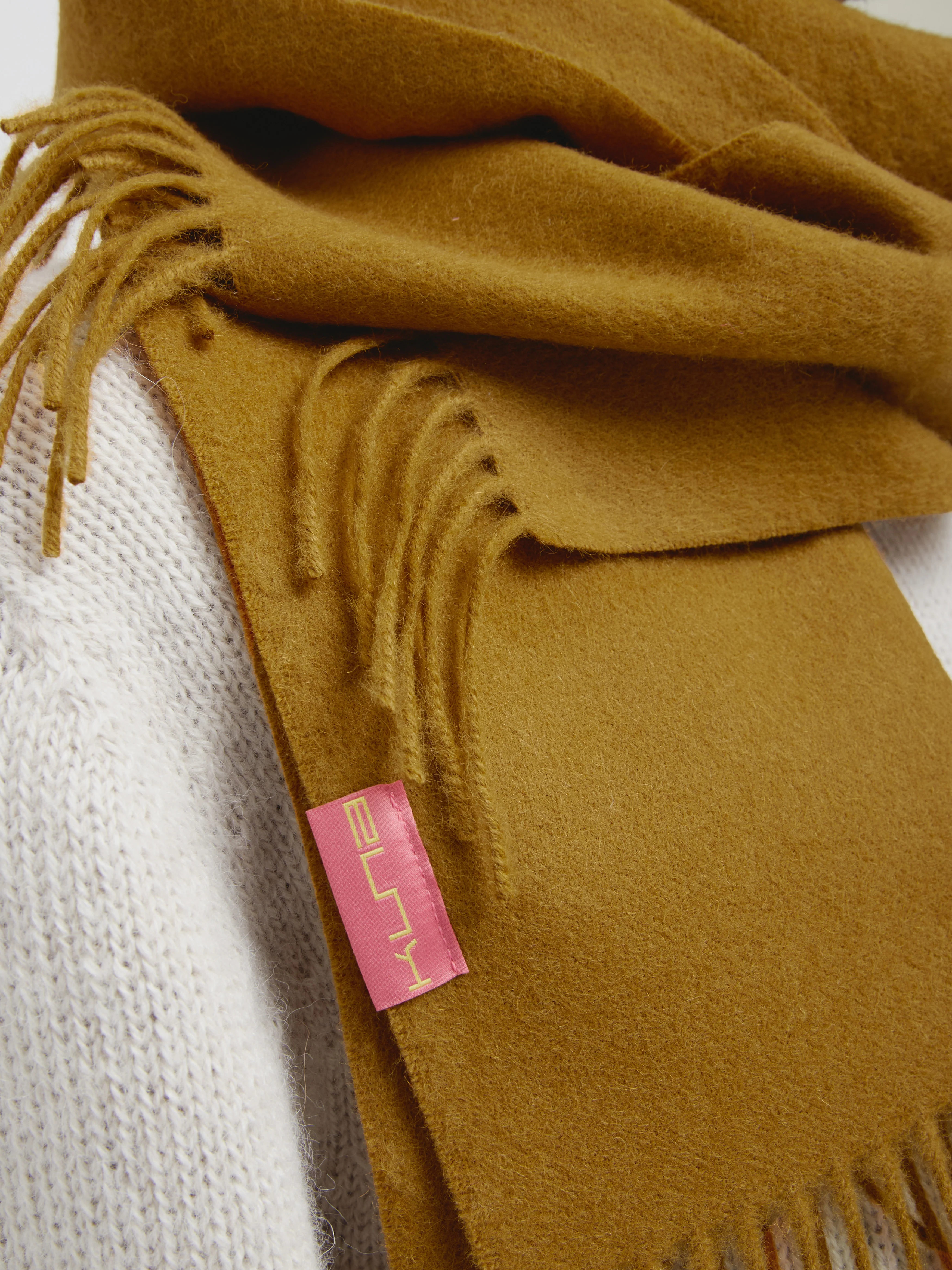 Adrian Scarf Baby Alpaca Color Yellow - Image 5