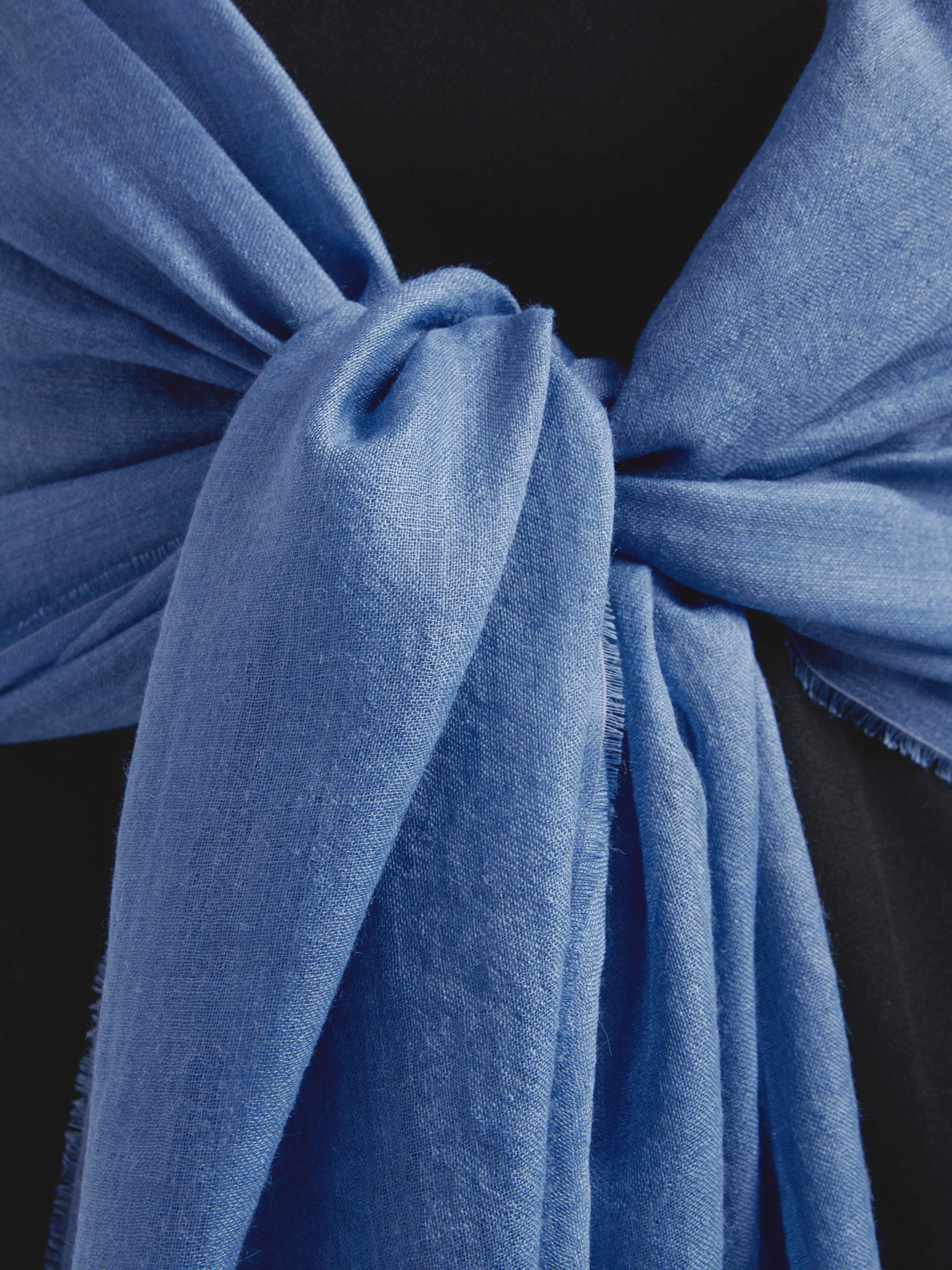Alondra Shawl Baby Alpaca Color Blue - Image 3