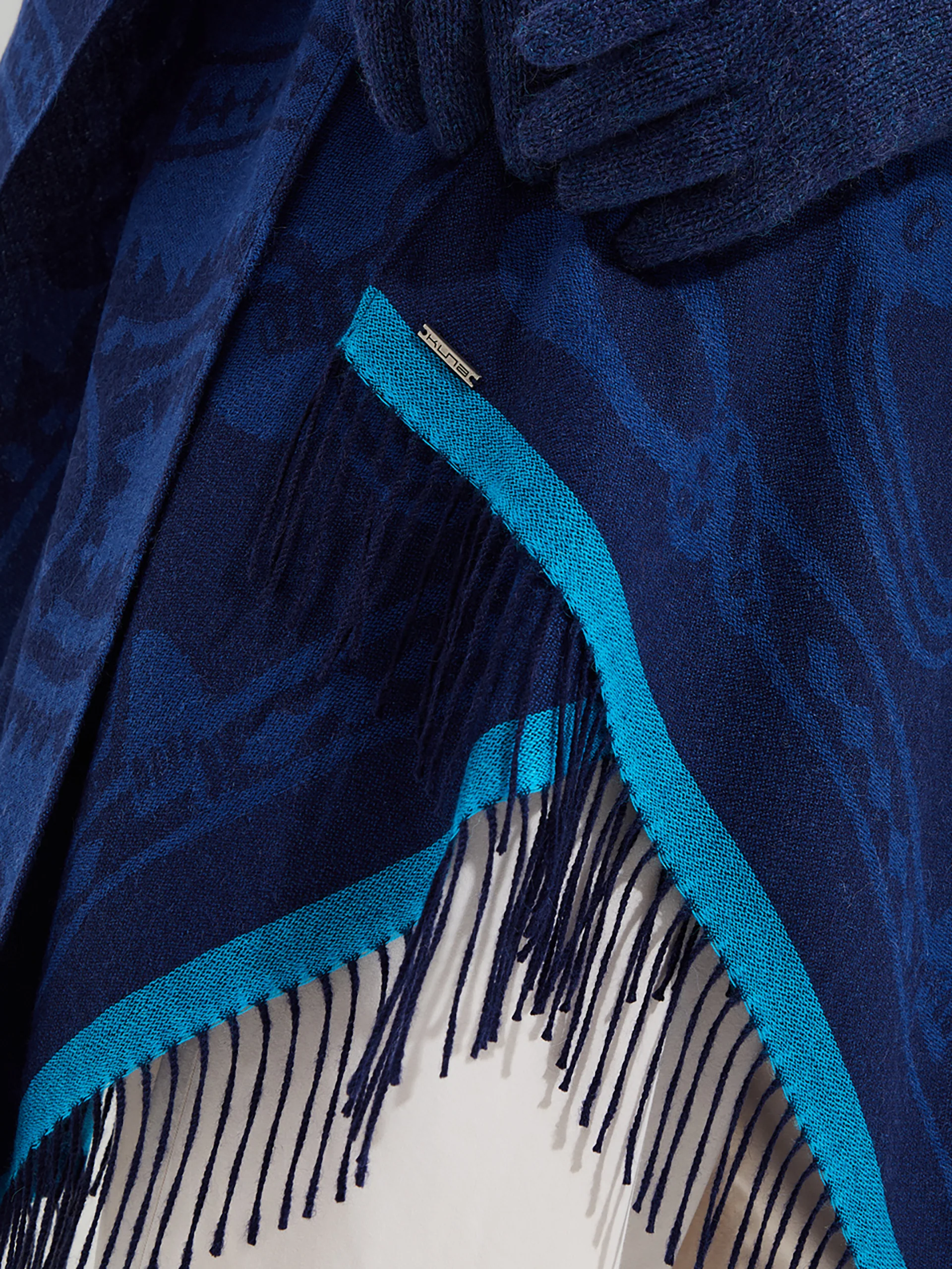 Nazca - 45 Cape Royal Alpaca Color Blue - Image 6