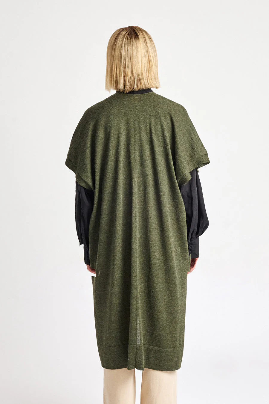 Wien Cape Baby Alpaca Color Blackforest - Image 3