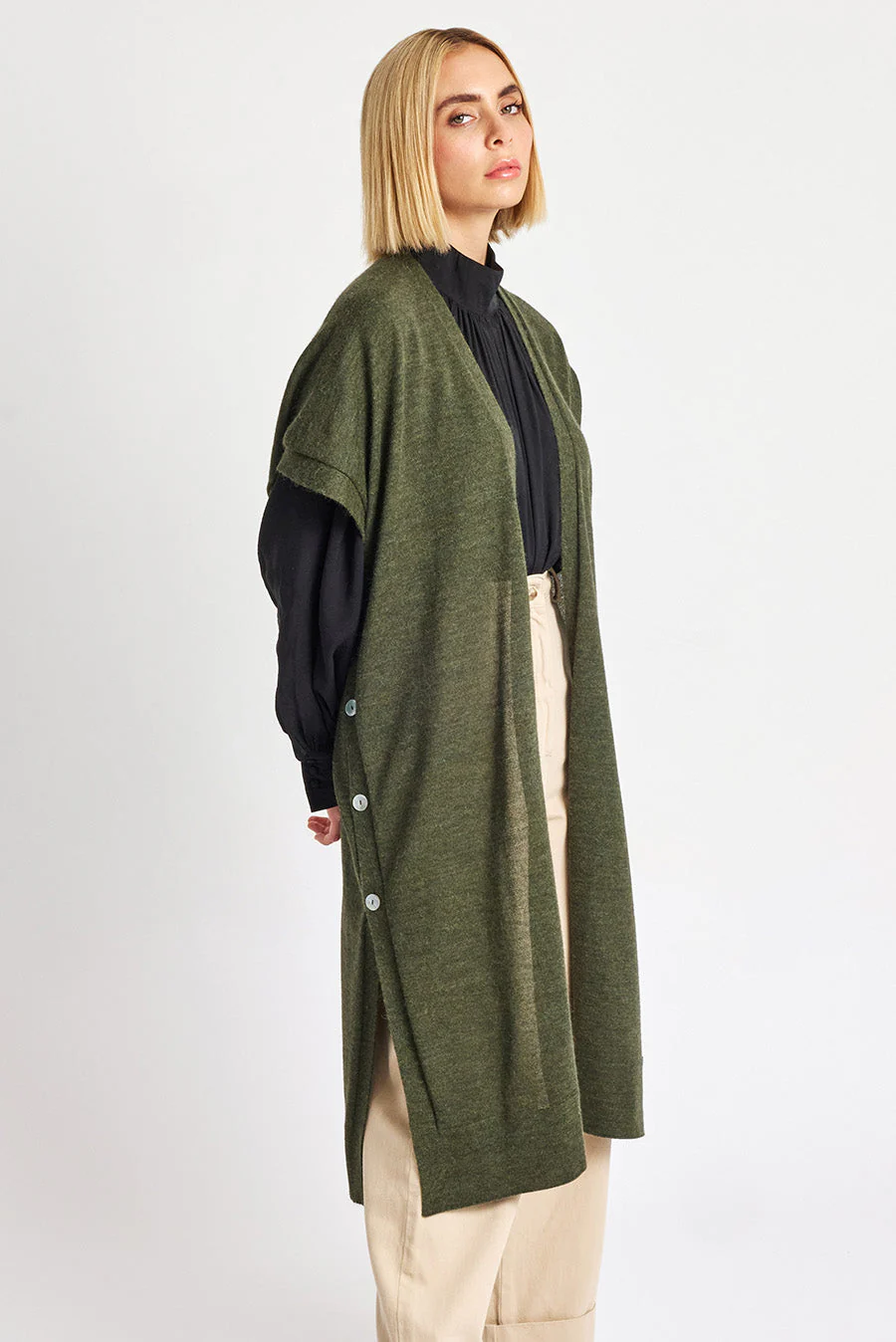 Wien Cape Baby Alpaca Color Blackforest - Image 4