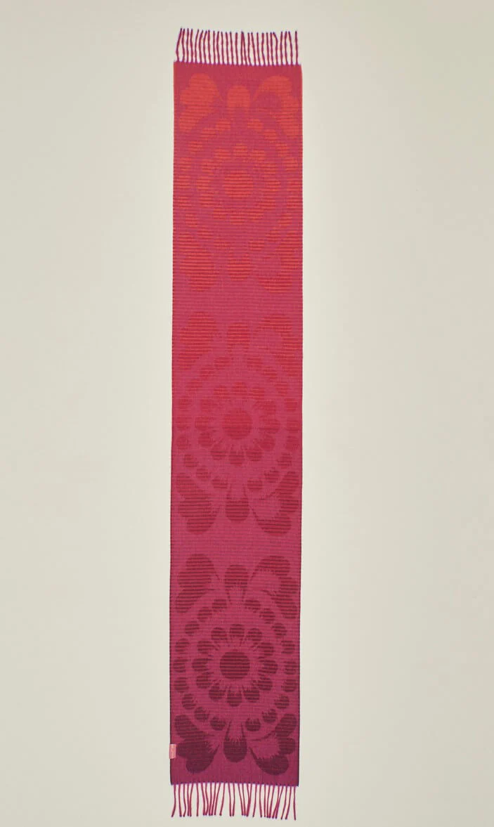Unfold Scarf Baby Alpaca Color Fucsia - Image 5