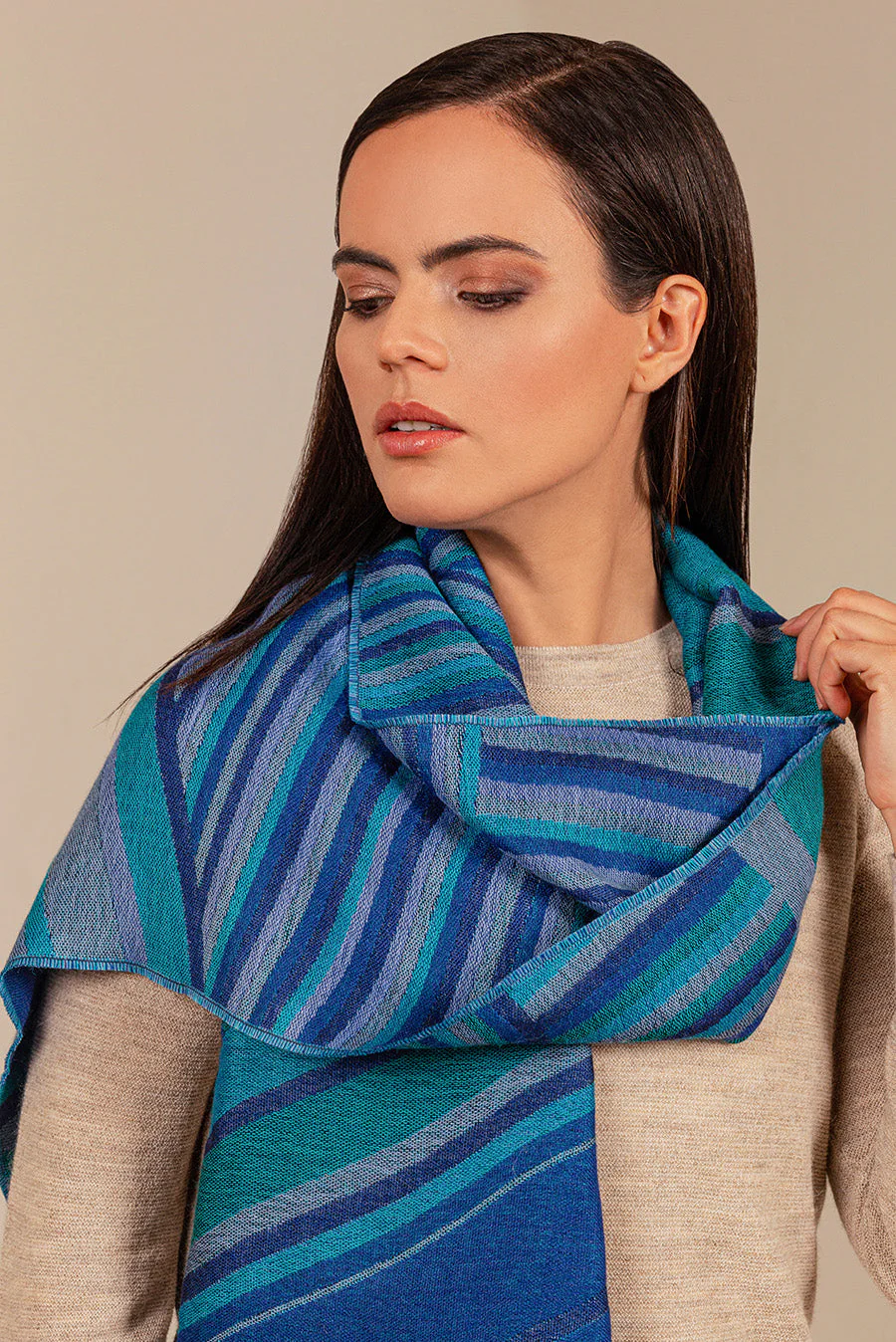 Unrese Scarf Baby Alpaca Color Blue - Image 3
