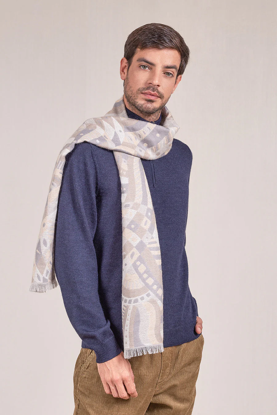 Vaccarella Scarf Baby Alpaca Color Grey - Image 5