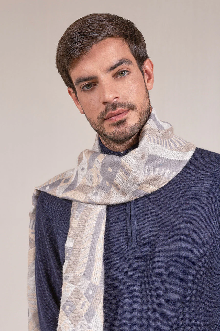 Vaccarella Scarf Baby Alpaca Color Grey - Image 6