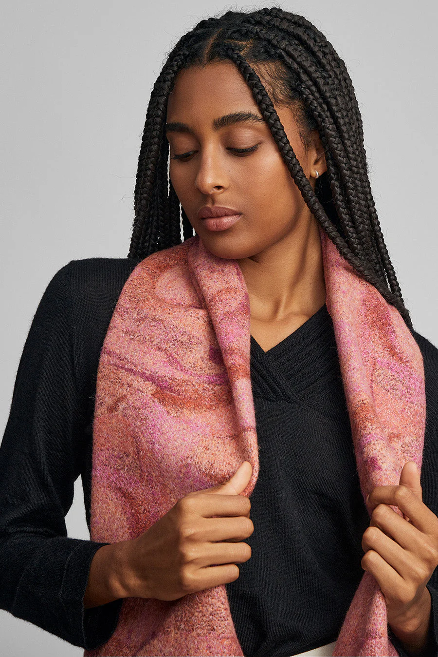 Willing Scarf Baby Alpaca Color Guinda - Image 3