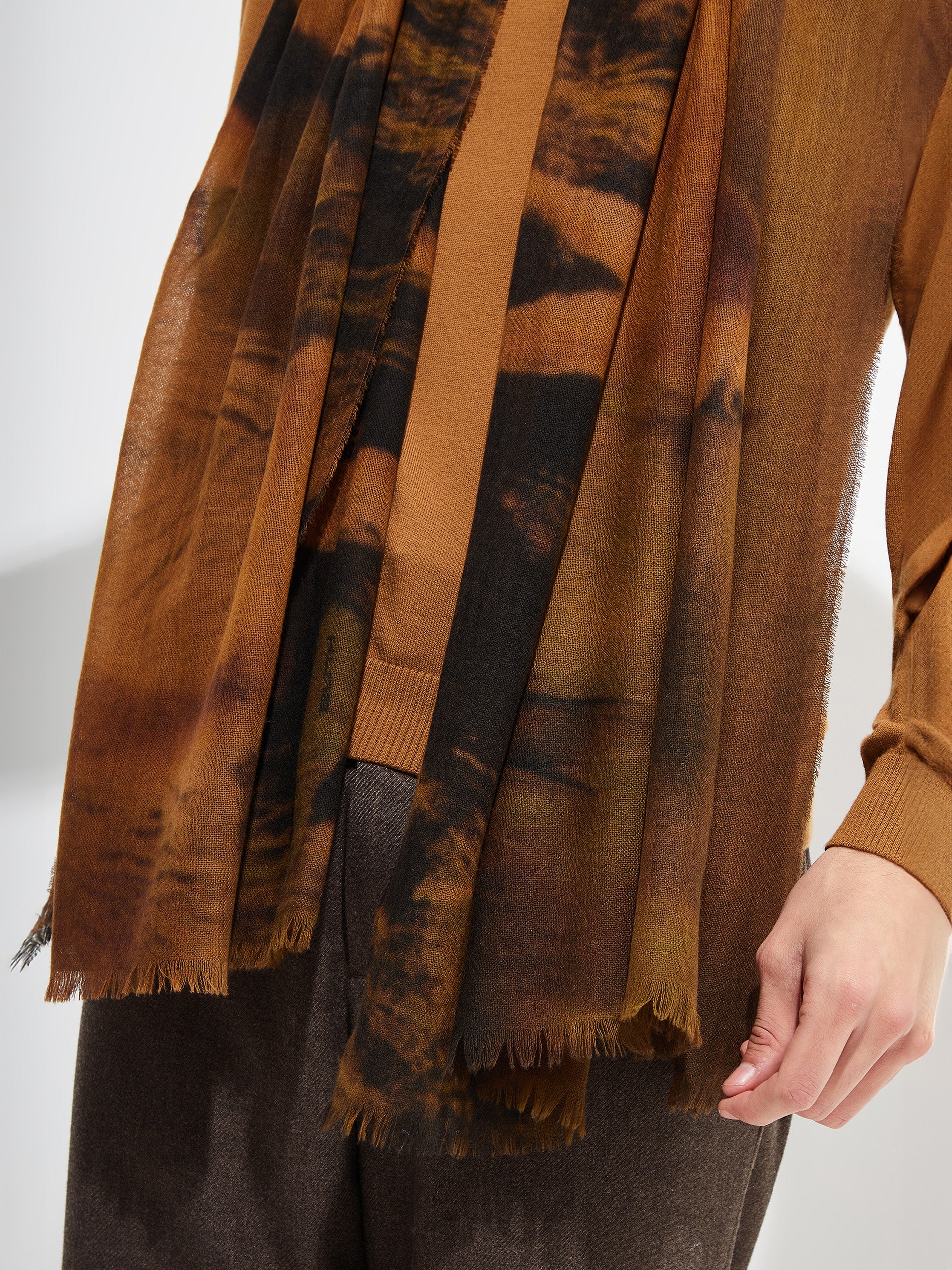 Belinda Shawl Vicuña Color Camel - Image 5