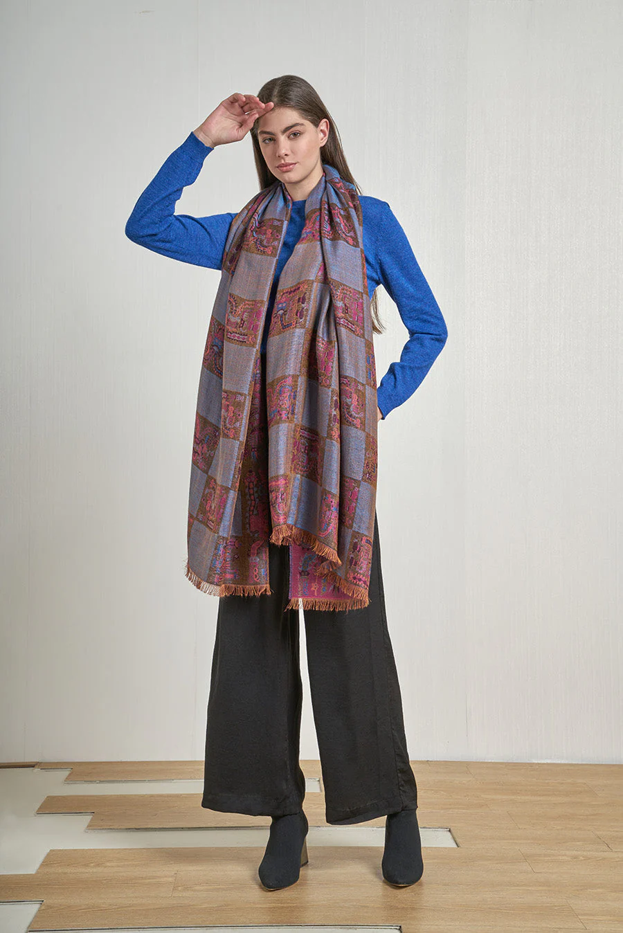 Nazca - 33 Shawl Royal Alpaca & Silk Color Guinda - Image 3