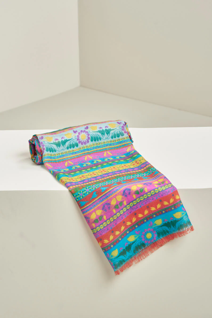 Unay Shawl Baby Alpaca Color Multicolor - Image 3