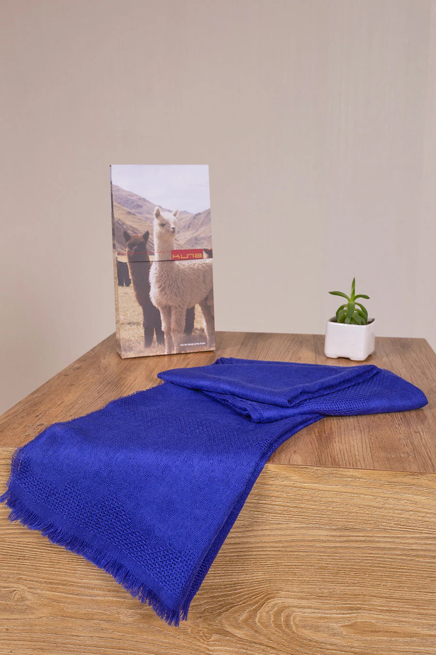 Varsallo Shawl Baby Alpaca Color Blue - Image 2