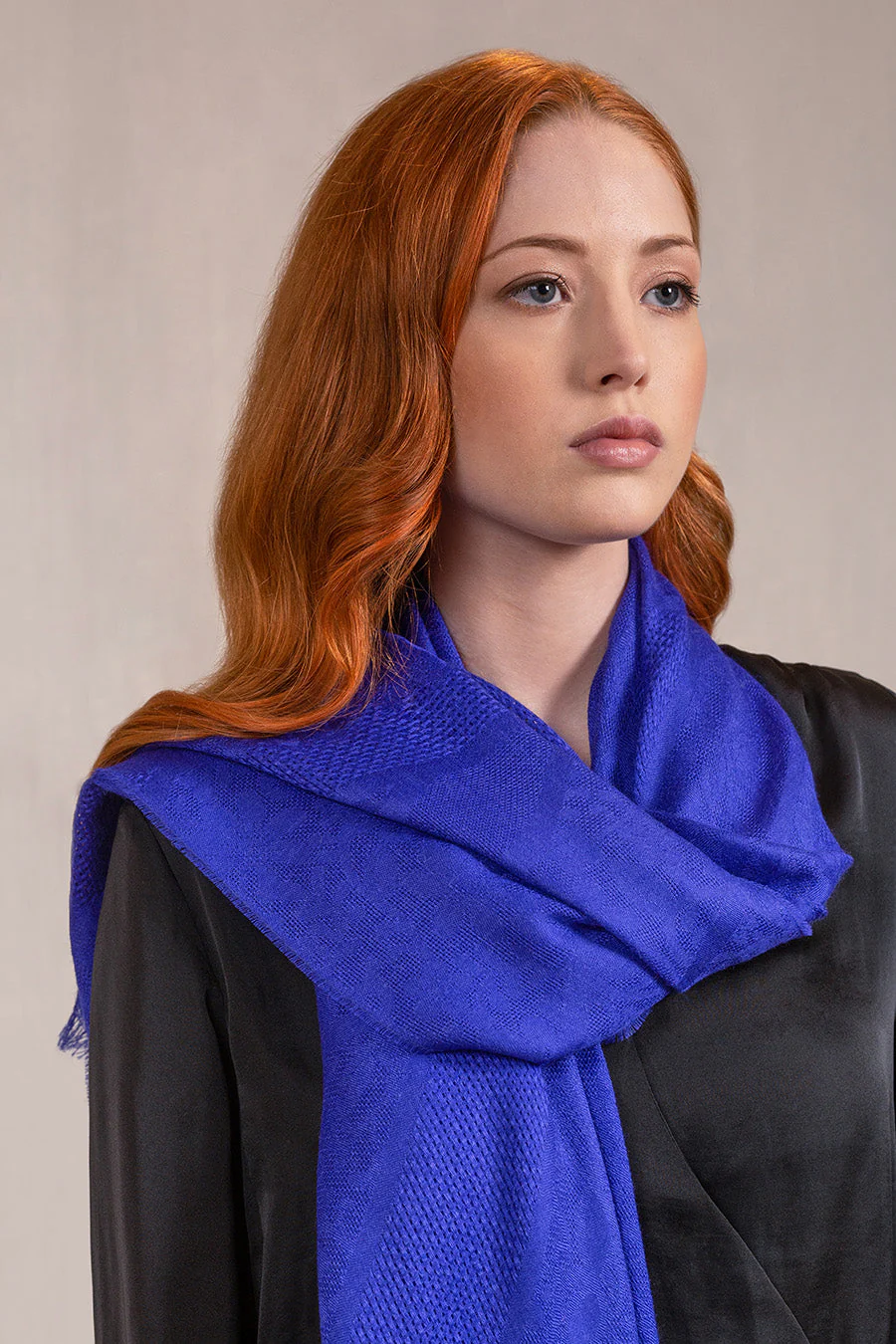 Varsallo Shawl Baby Alpaca Color Blue - Image 3