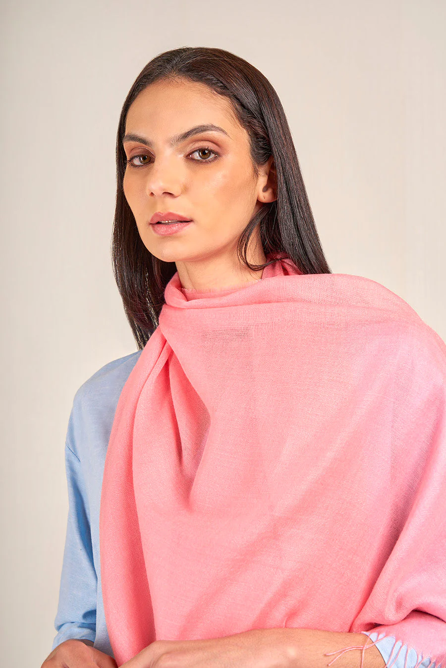 Vercorin Shawl Baby Alpaca Color Rosa - Image 3