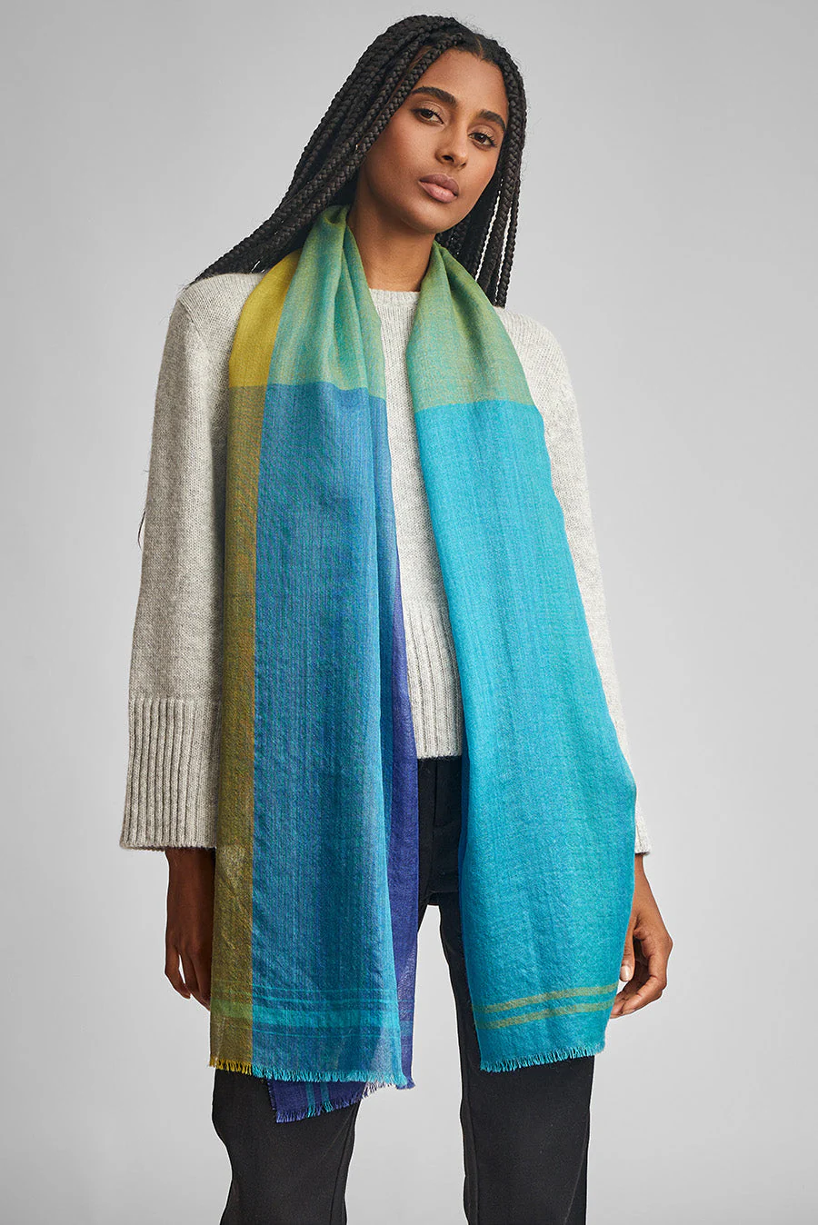 Wuatia Shawl Baby Alpaca Color Blue