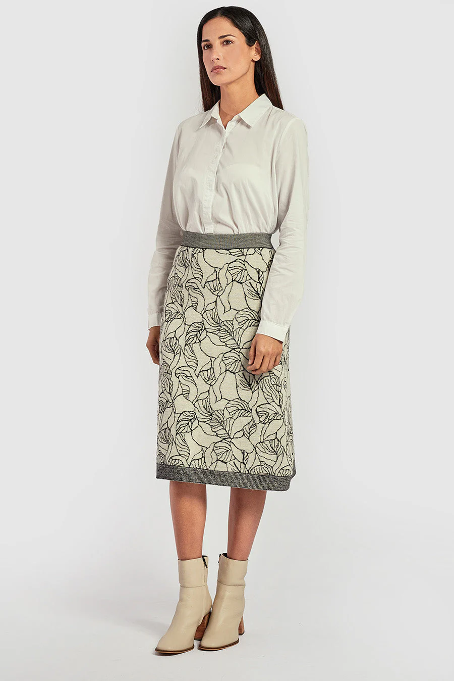 Weiss Skirt Baby Alpaca Color B&W - Image 5