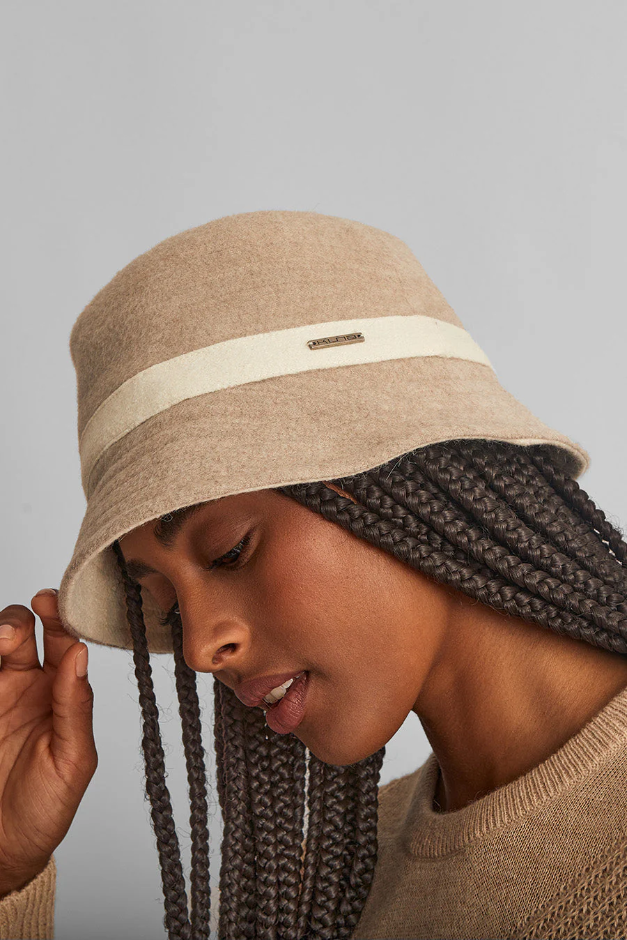 Wiggle Hat Baby Alpaca Color White & Beige - Image 3