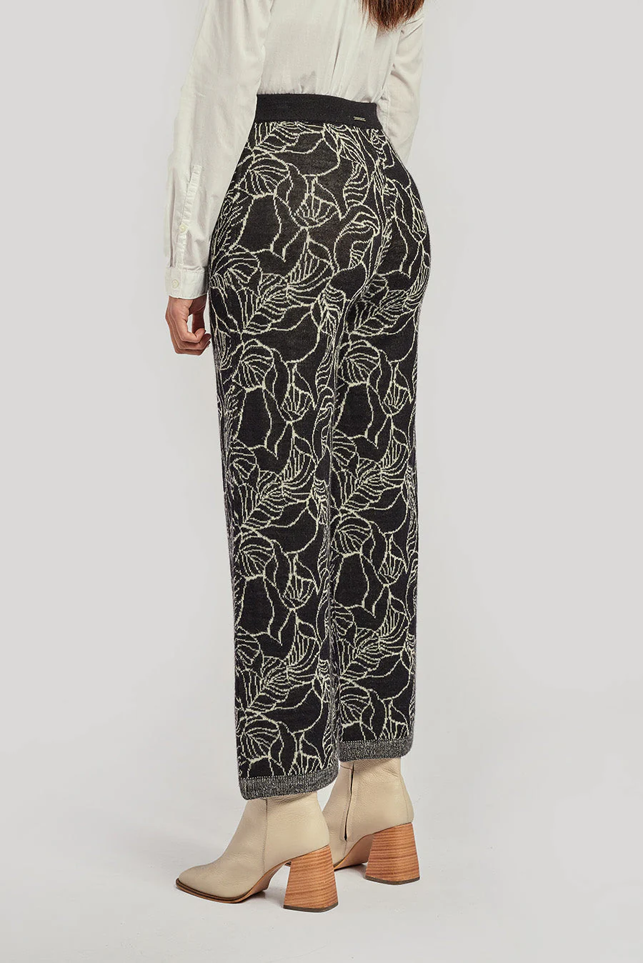 Weiss Pants Baby Alpaca Color B&W - Image 9