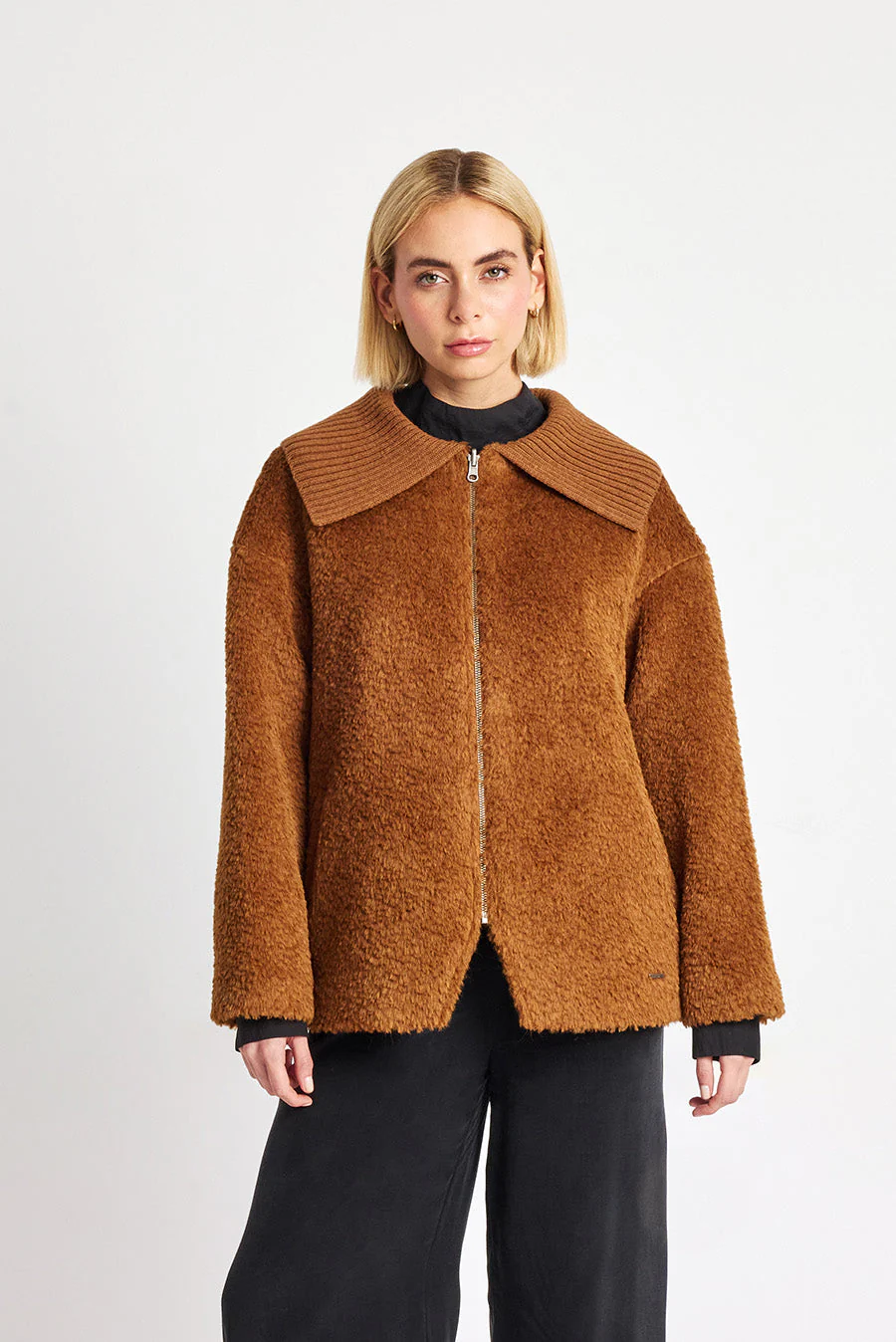 Willma Coat Suri Alpaca & Wool Color Cafe - Image 2