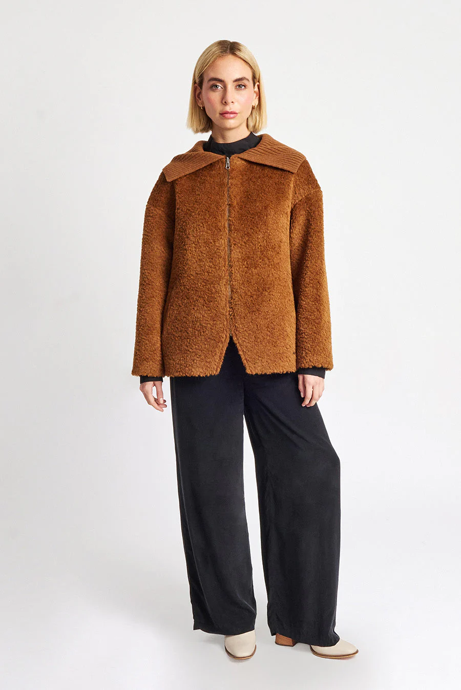 Willma Coat Suri Alpaca & Wool Color Cafe - Image 4