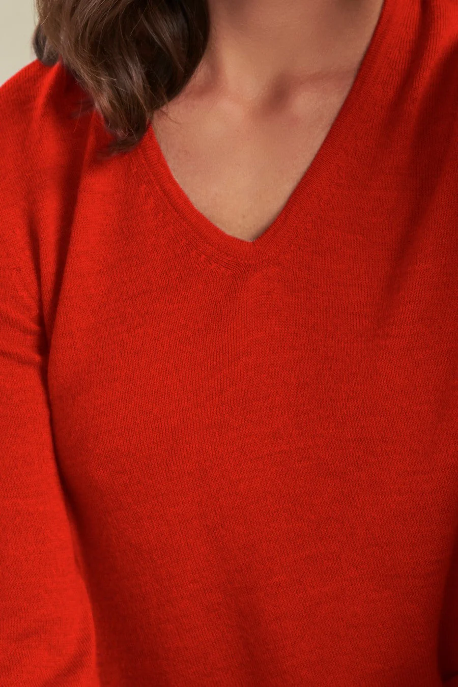Tudor Sweater Royal Alpaca Color Rosso - Image 3