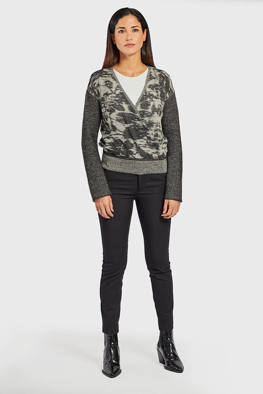 Wednesday Sweater Baby Alpaca Color B&W - Image 4