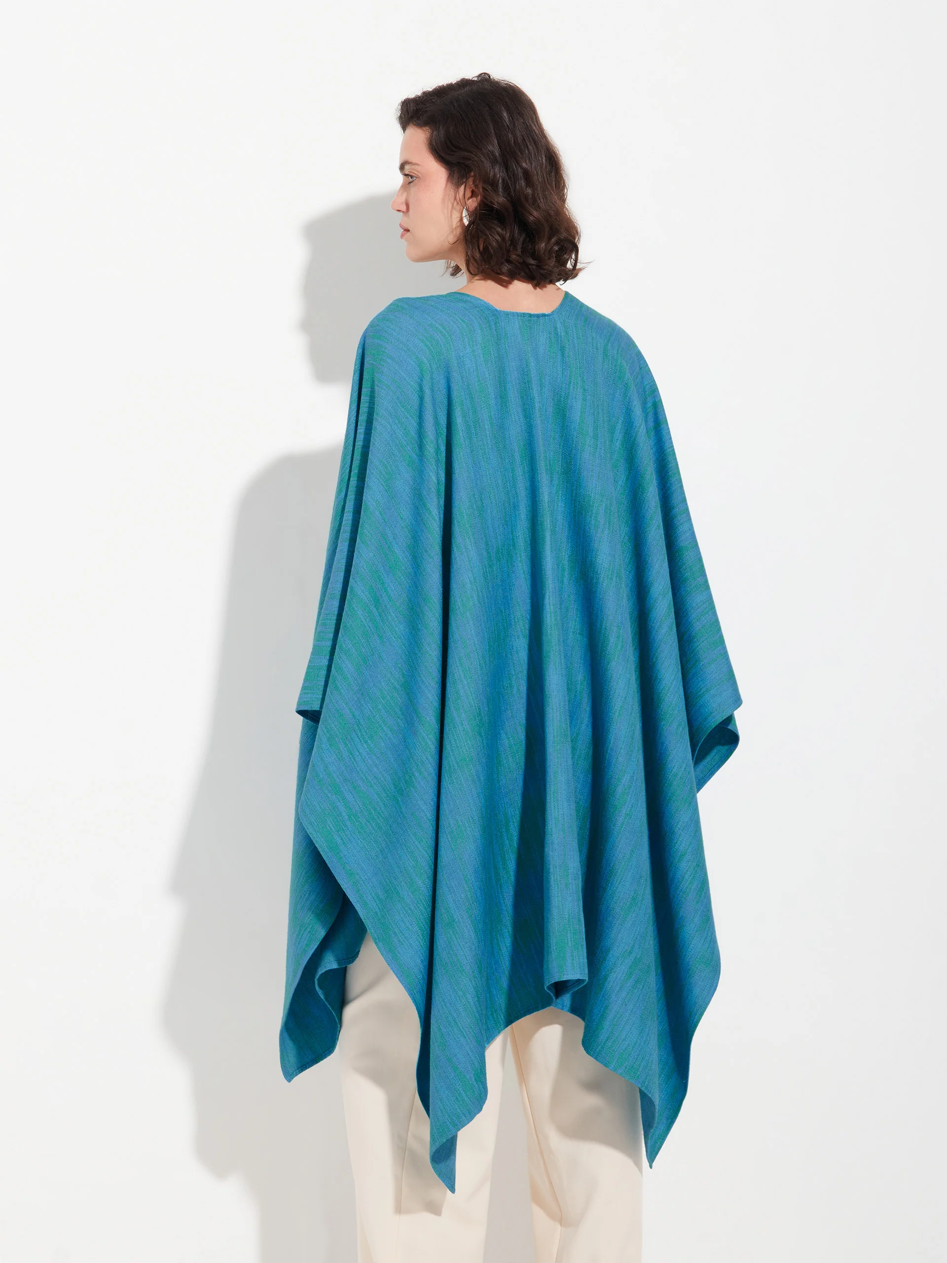 Zareli Cape Baby Alpaca Color Green - Image 4