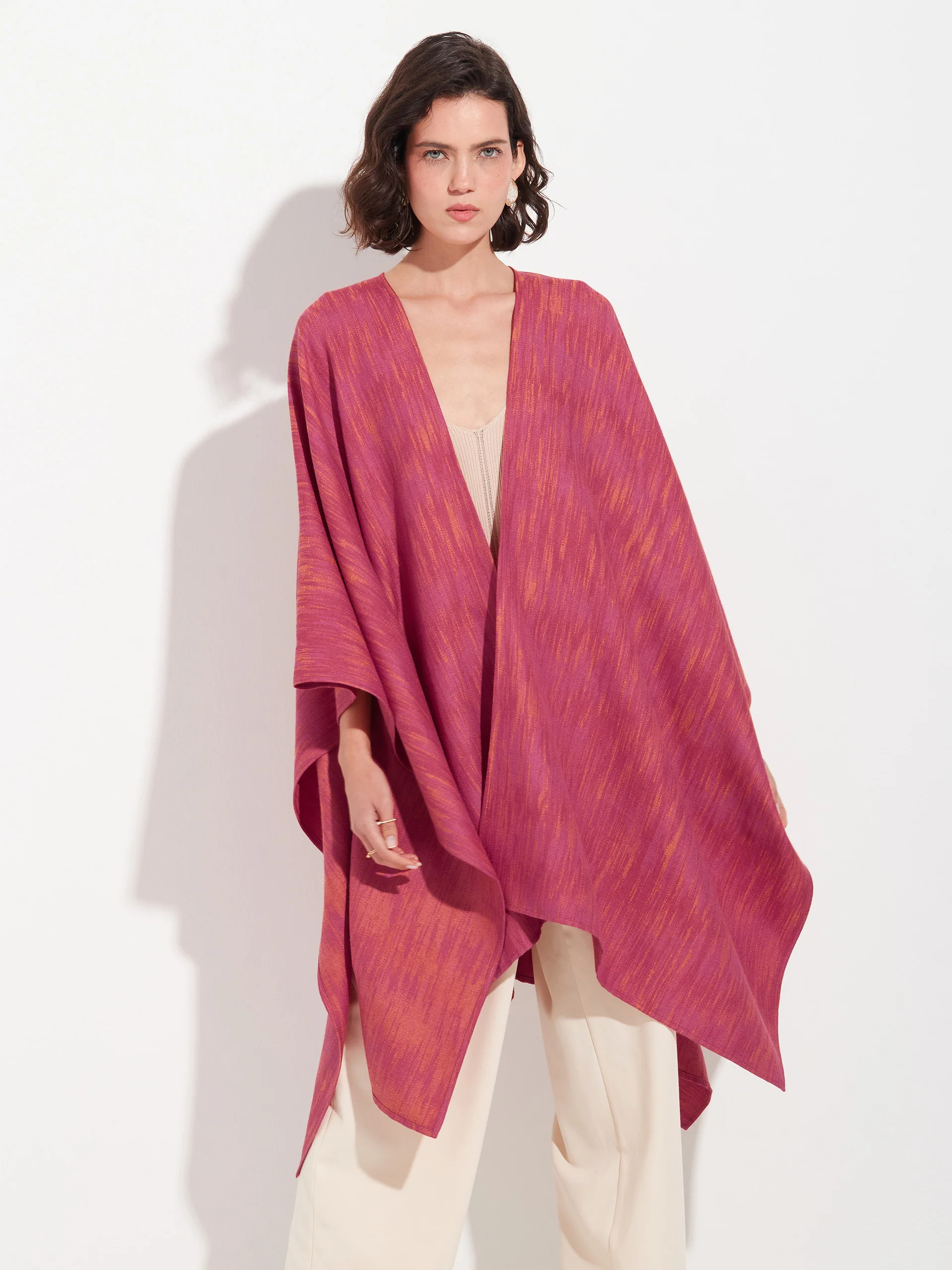 Zareli Cape Baby Alpaca Color Pink - Image 4