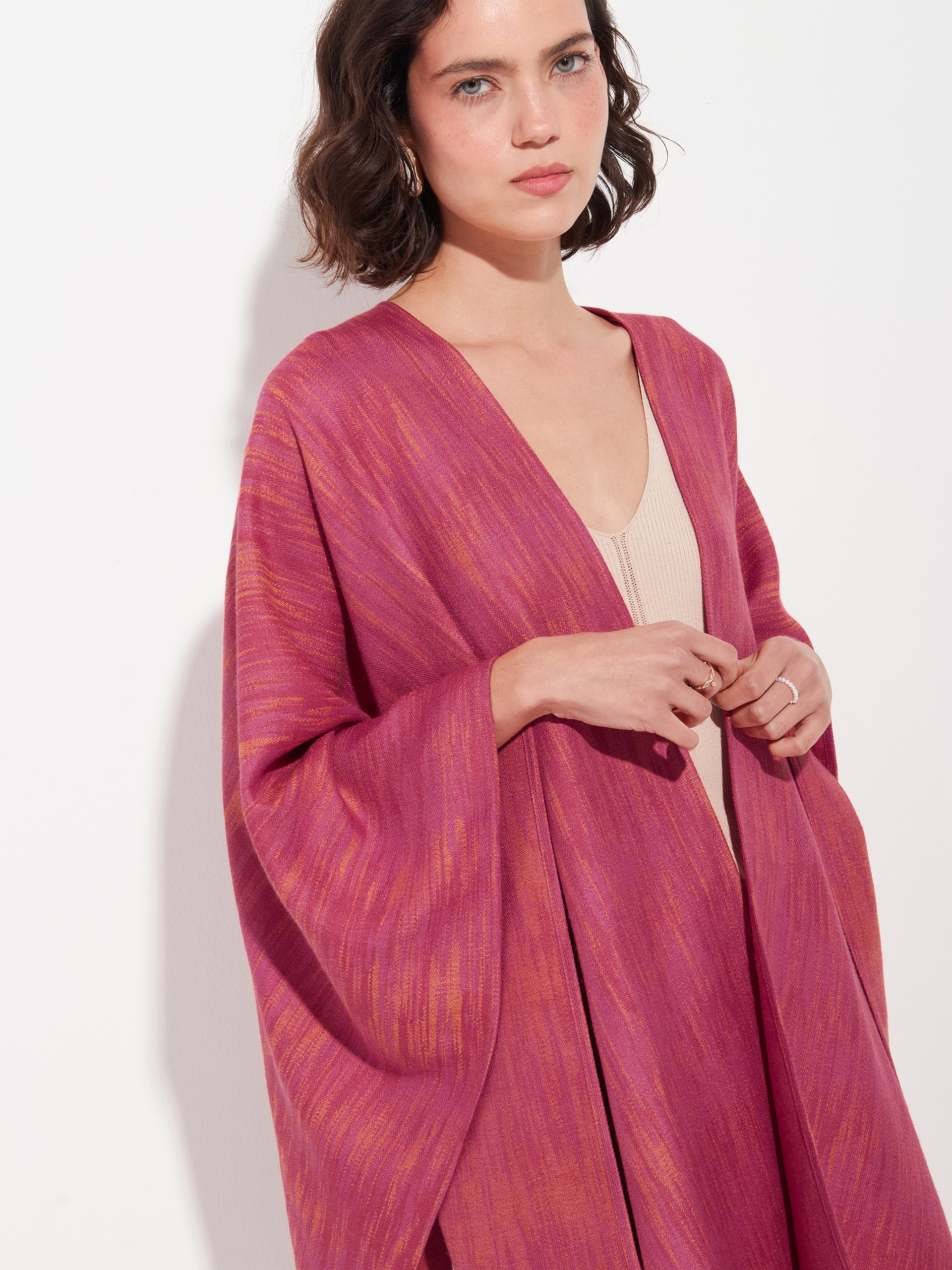 Zareli Cape Baby Alpaca Color Pink - Image 5